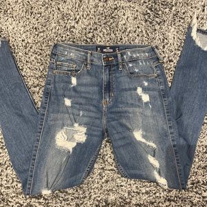 Hollister high rise ripped jean size 5
